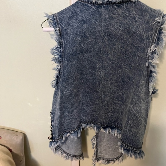 Adore Frayed Denim Vest with Sequins - Picture 4 of 4